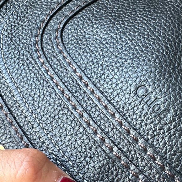 Chloe Black Leather Shoulder Bag with Gold Accents - Picture 2 of 9